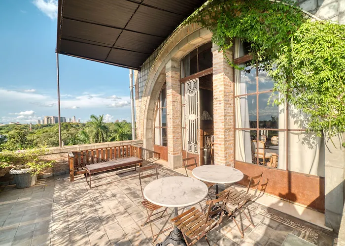 Factoria Hotel